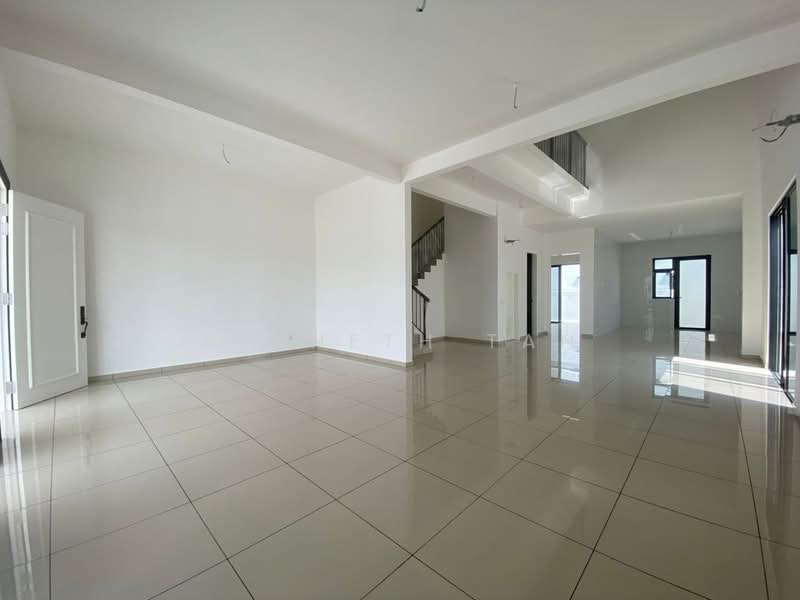 Cluster House for Sale in Taman Ekoflora (Johor Bahru) - Kenneth Tan - Living Room - PropertyGuru.com.my