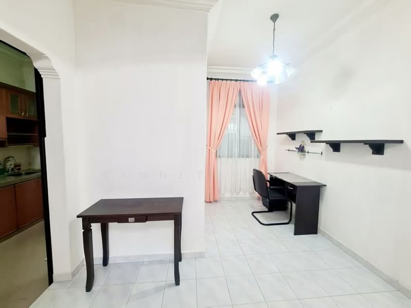Rumah Teres untuk Disewa di Johor Bahru (Johor) - Kenneth Tan - Study - PropertyGuru.com.my