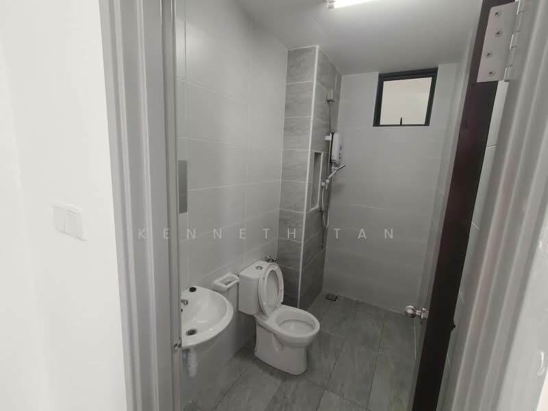 Condominium for Rent at KSL Residence 2 @ Kangkar Tebrau - Kenneth Tan - Bathroom - PropertyGuru.com.my