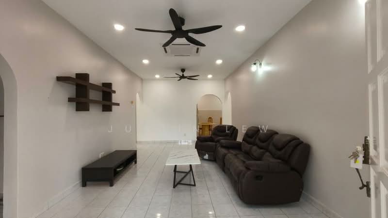 Bungalow for Rent in Seremban (Negeri Sembilan) - Justin Lew - Living Room - PropertyGuru.com.my