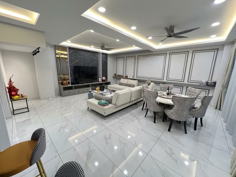 Rumah Kluster untuk Dijual di Austin Heights (Tebrau) - Terry Tan - Living Room - PropertyGuru.com.my