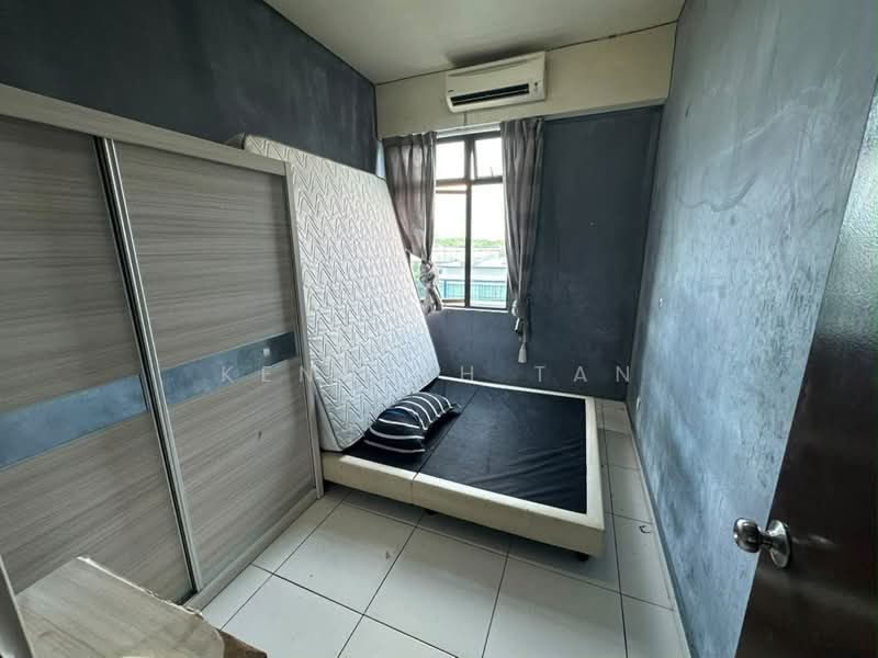 Service Residence for Sale at Sky Gardens Residences - Kenneth Tan - Bedroom - PropertyGuru.com.my