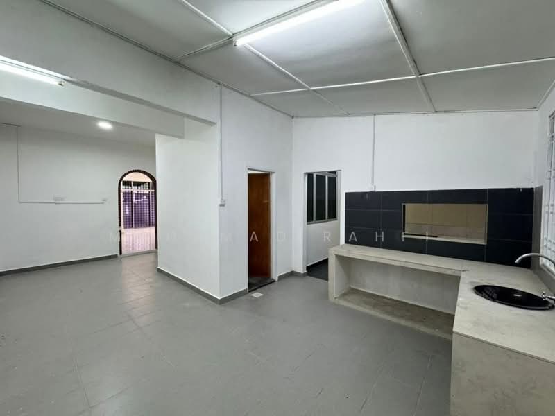 Rumah Teres 2 Tingkat untuk Dijual di Taman Puteri Wangsa (Ulu Tiram) - Mohamad Rahfi - Interior - PropertyGuru.com.my