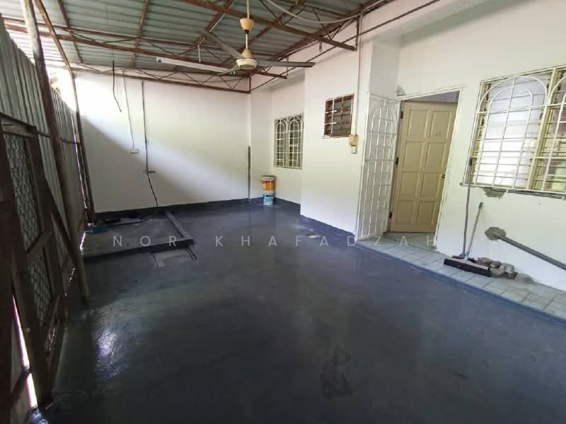 2-storey Terraced House for Sale in Seksyen 7 (Shah Alam) - Nor Khafadzah - Interior - PropertyGuru.com.my