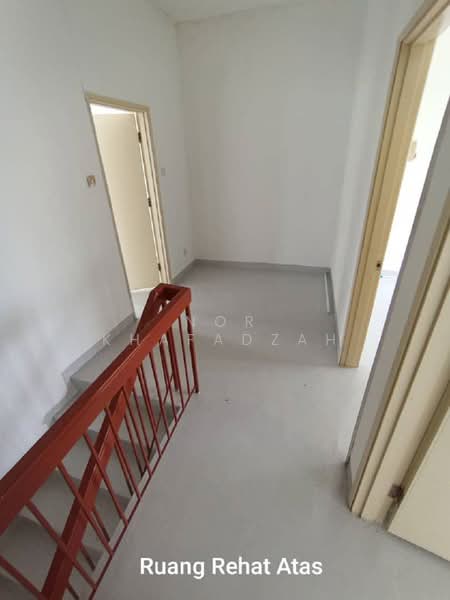 2-storey Terraced House for Sale in Seksyen 7 (Shah Alam) - Nor Khafadzah - Corridor - PropertyGuru.com.my