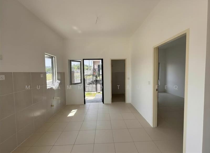 2-storey Terraced House for Rent in Iringan Bayu (Seremban) - Muhammad Taufeeq - Kitchen - PropertyGuru.com.my