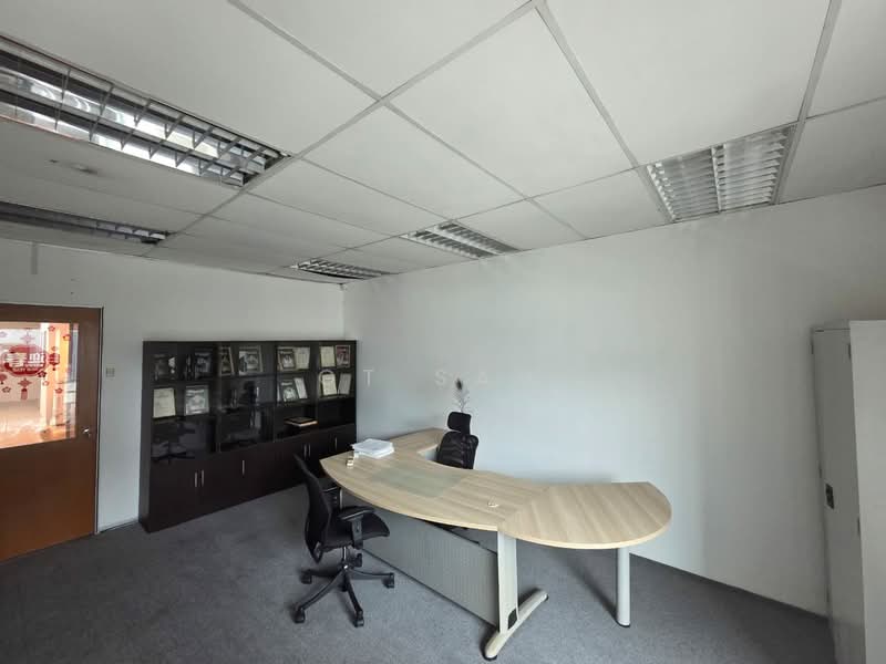 Shop for Rent in Bandar Baru Sri Petaling (Sri Petaling) - GT Saw - Interior - PropertyGuru.com.my