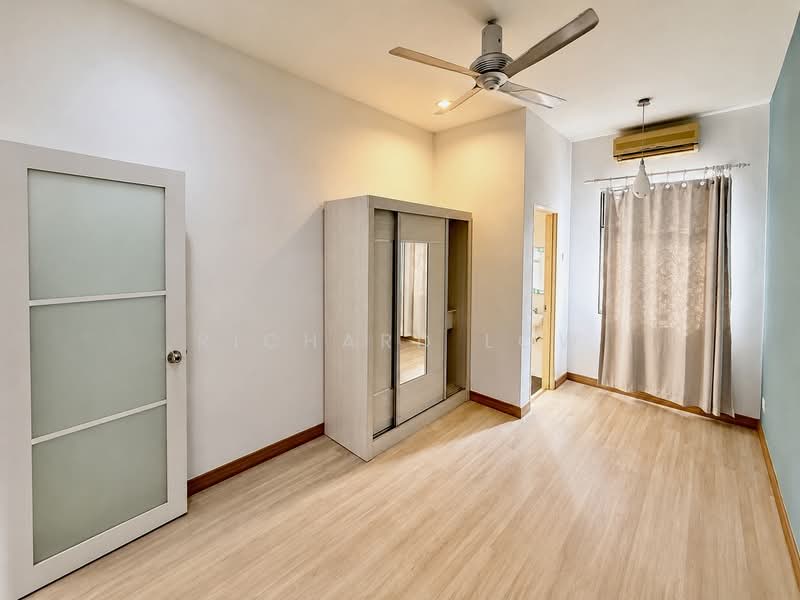 Rumah Berkembar untuk Dijual di Kemuning Utama Palma (Shah Alam) - Richard Low - PropertyGuru.com.my