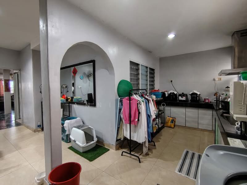 Rumah Teres 2 Tingkat untuk Dijual di Kampung Sungai Pinang Dalam (Klang) - Annie Kho - Kitchen - PropertyGuru.com.my