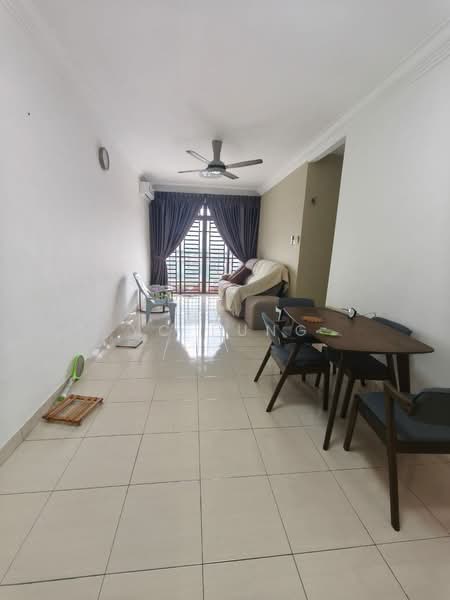 Pangsapuri untuk Disewa di Kipark Apartment - YC Fung - Living Room - PropertyGuru.com.my