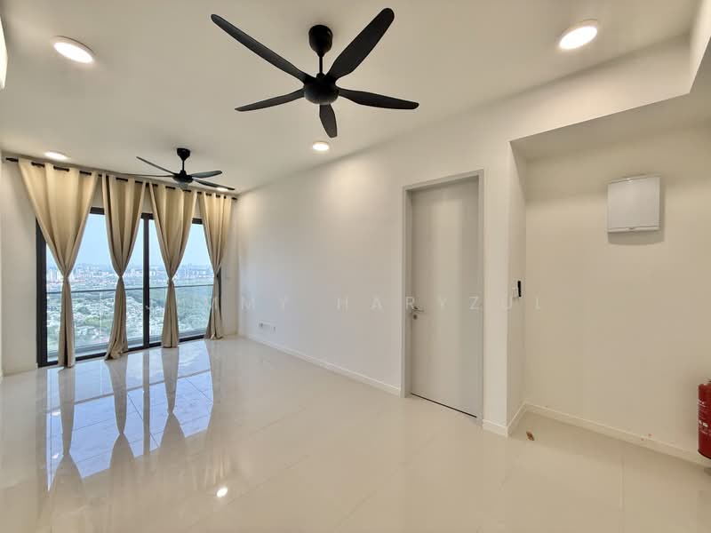Servis Apartment untuk Disewa di Edelweiss @ Tropicana Gardens - Jimmy Haryzul - Living Room - PropertyGuru.com.my