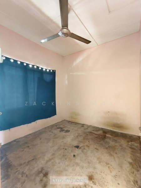 1-storey Terraced House for Sale in Taman Mujur (Klang) - Zackinn Hoi - Bedroom - PropertyGuru.com.my