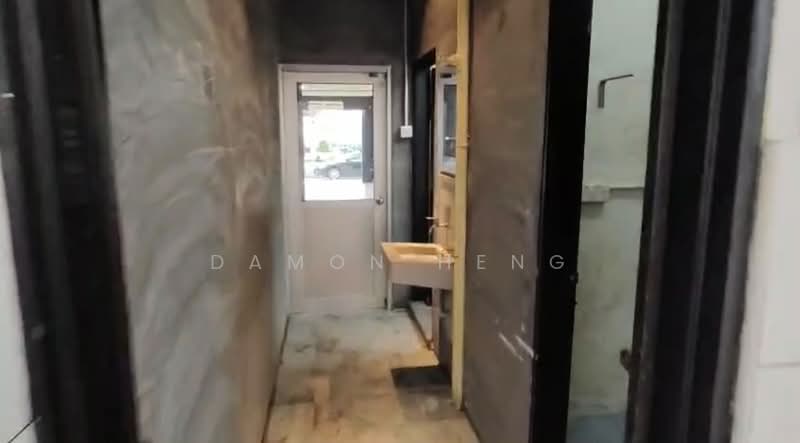 Kedai untuk Disewa di Kuchai Lama (Kuala Lumpur) - Damon Heng - Interior - PropertyGuru.com.my