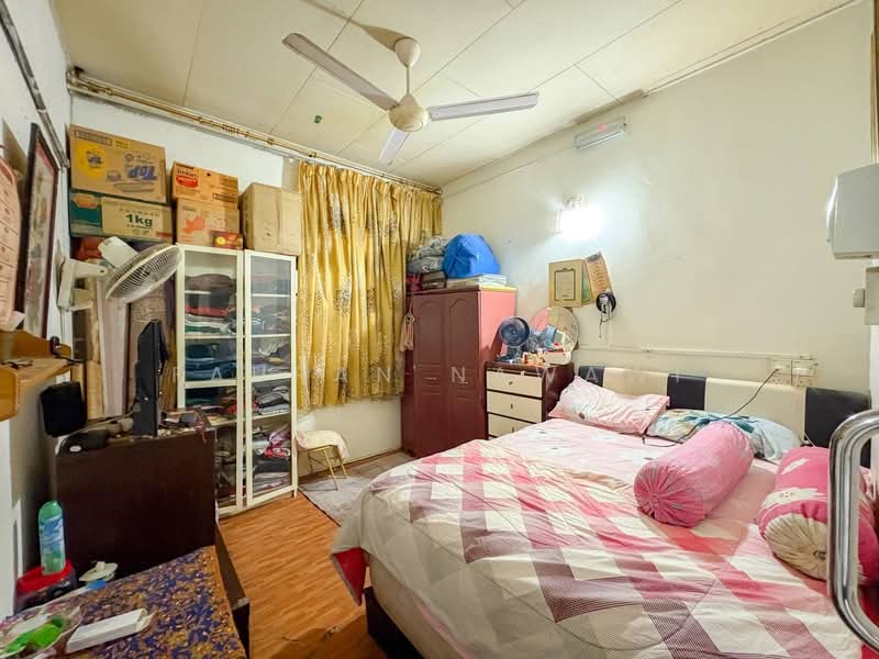 1-storey Terraced House for Sale in Ampang (Selangor) - Fauran Nawawi - Bedroom - PropertyGuru.com.my