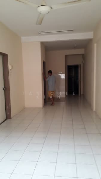 Pangsapuri untuk Dijual di Penaga Mas - Tan Chee Kian - Corridor - PropertyGuru.com.my