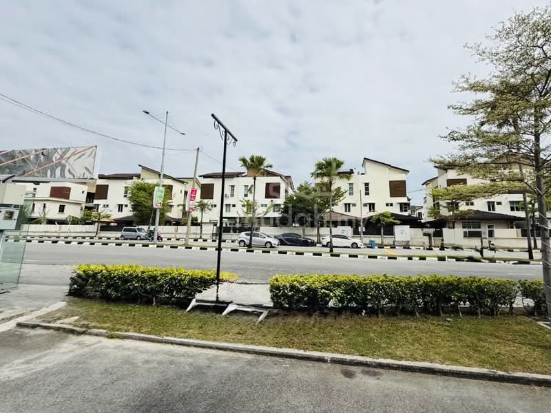 Shop / Office for Sale in Bay Avenue (Bayan Lepas) - Kent Lai - Exterior - PropertyGuru.com.my