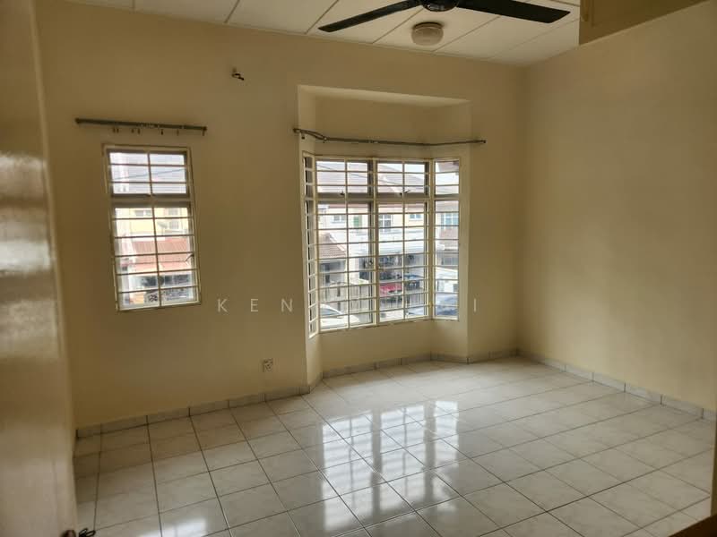 Terraced House for Rent in Bandar Mahkota Cheras (Cheras) - Kenny Lai - Living Room - PropertyGuru.com.my