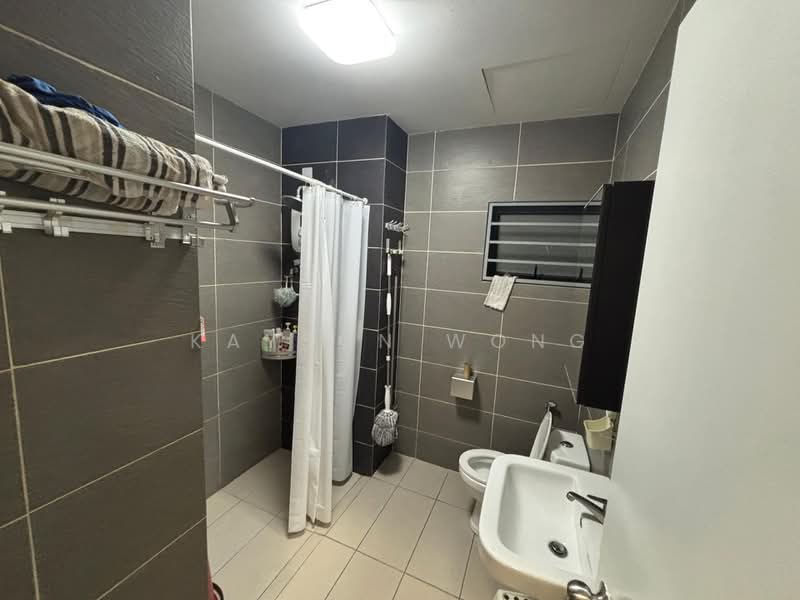 Condominium for Sale at The Henge - Kayson Wong - Bathroom - PropertyGuru.com.my