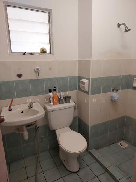 Apartment for Sale at Tar Villa - Maggie Kho - Bathroom - PropertyGuru.com.my