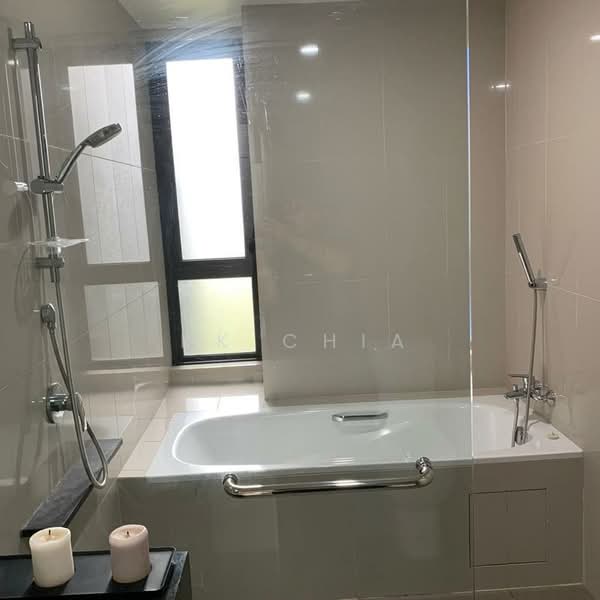 Servis Apartment untuk Disewa di G Residence - KK Chia - Bathroom - PropertyGuru.com.my