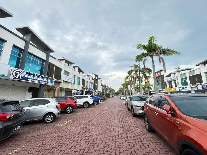Shop / Office for Sale in Bandar Bukit Raja (Klang) - Kai Shwen Lai - Exterior - PropertyGuru.com.my