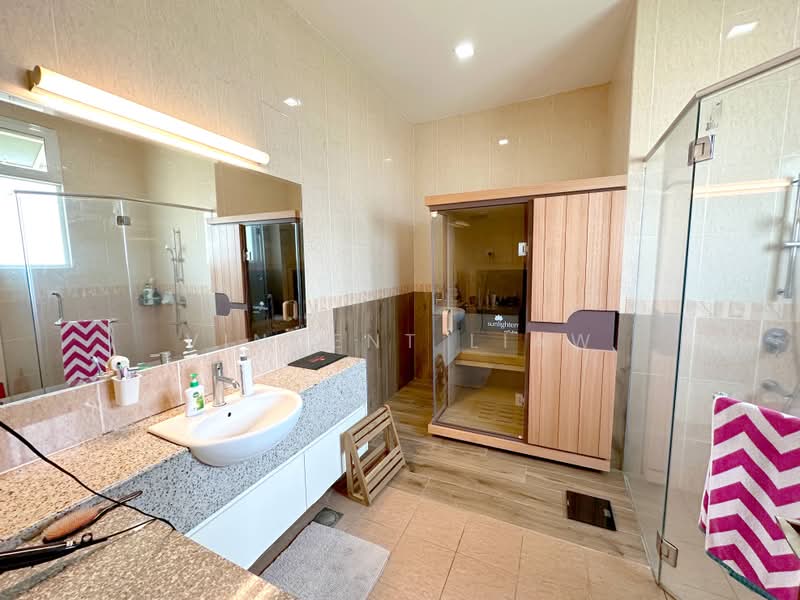 Rumah Berkembar untuk Dijual di Seksyen U2 (Saujana) - Vincent Liaw - Bathroom - PropertyGuru.com.my