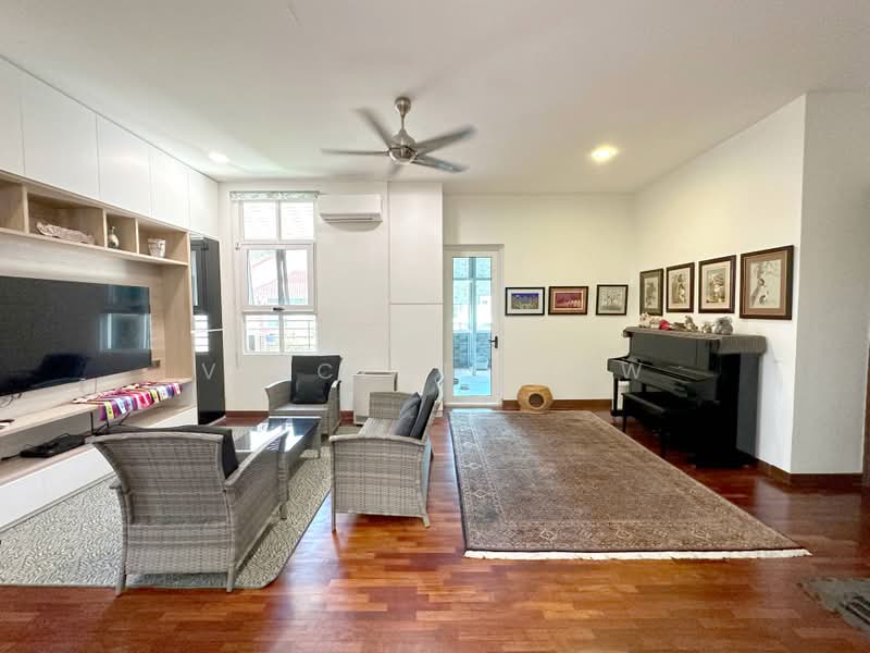 Rumah Berkembar untuk Dijual di Seksyen U2 (Saujana) - Vincent Liaw - Living Room - PropertyGuru.com.my