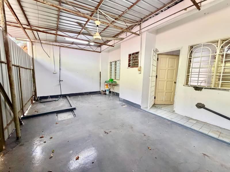 2-storey Terraced House for Sale in Seksyen 7 (Shah Alam) - Wan Azlan Ahmad - PropertyGuru.com.my