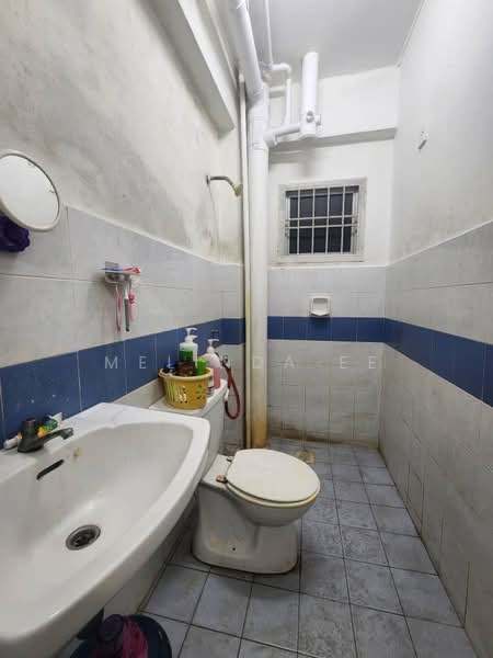 Pangsapuri untuk Dijual di Sri Kenari Apartment - Melinda Ee - Bathroom - PropertyGuru.com.my