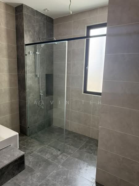Terraced House for Rent in Bandar Kinrara Seksyen 1 (Bandar Kinrara) - Alvin Teh - Bathroom - PropertyGuru.com.my