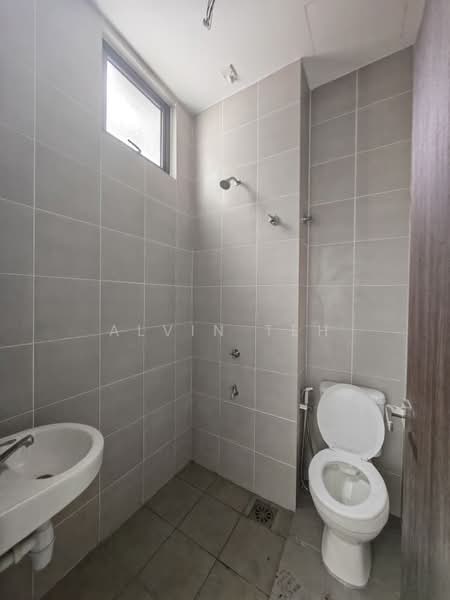 Rumah Teres untuk Disewa di Bandar Kinrara Seksyen 1 (Bandar Kinrara) - Alvin Teh - Bathroom - PropertyGuru.com.my