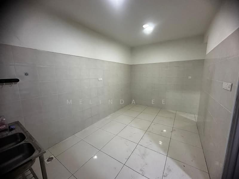 Rumah Teres 2 Tingkat untuk Dijual di Bandar Tiram (Ulu Tiram) - Melinda Ee - Kitchen - PropertyGuru.com.my
