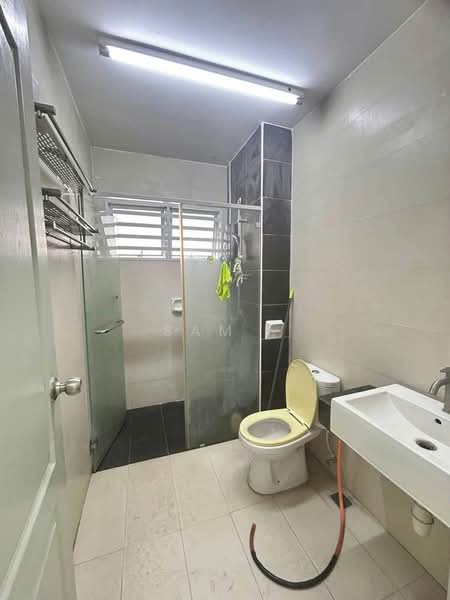 2-storey Terraced House for Sale in Bandar Baru Sri Klebang (Chemor) - Sam . - Bathroom - PropertyGuru.com.my