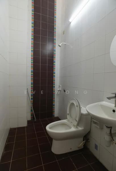1-storey Terraced House for Rent in Setia Alam (Selangor) - Eve Wong - Bathroom - PropertyGuru.com.my