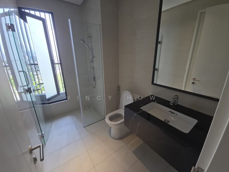 Servis Apartment untuk Disewa di Oxford Residences @ Pavilion Embassy - Vincy How - Bathroom - PropertyGuru.com.my
