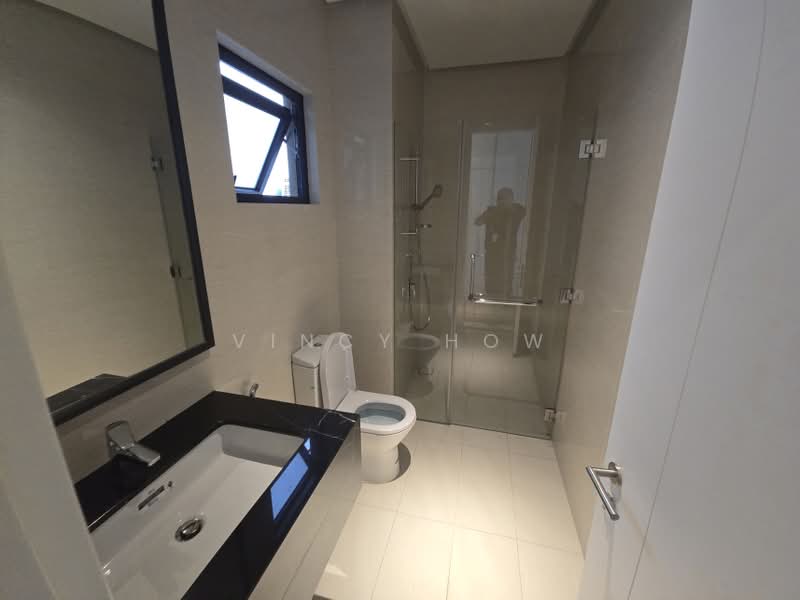 Servis Apartment untuk Disewa di Oxford Residences @ Pavilion Embassy - Vincy How - Bathroom - PropertyGuru.com.my