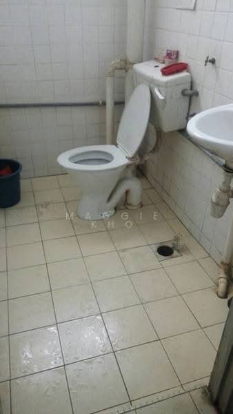 Apartment for Sale at Greenview Apartment - Maggie Kho - Bathroom - PropertyGuru.com.my
