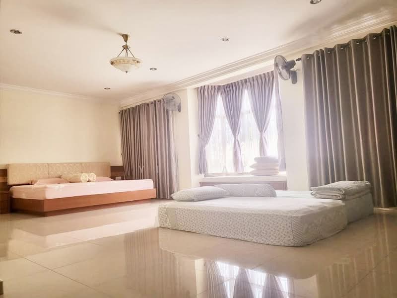 Bungalow for Sale in Bandar Putra (Kulai) - Yik Tat - PropertyGuru.com.my