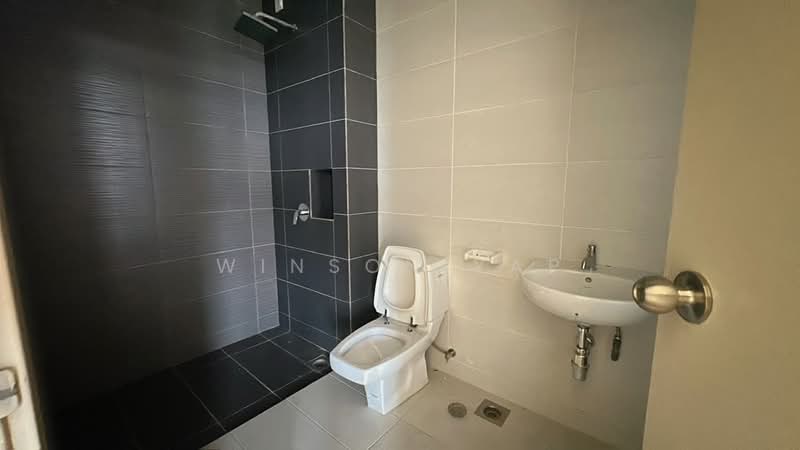 Pangsapuri untuk Dijual di Impian Senibong Apartment - Winson Yap - Bathroom - PropertyGuru.com.my