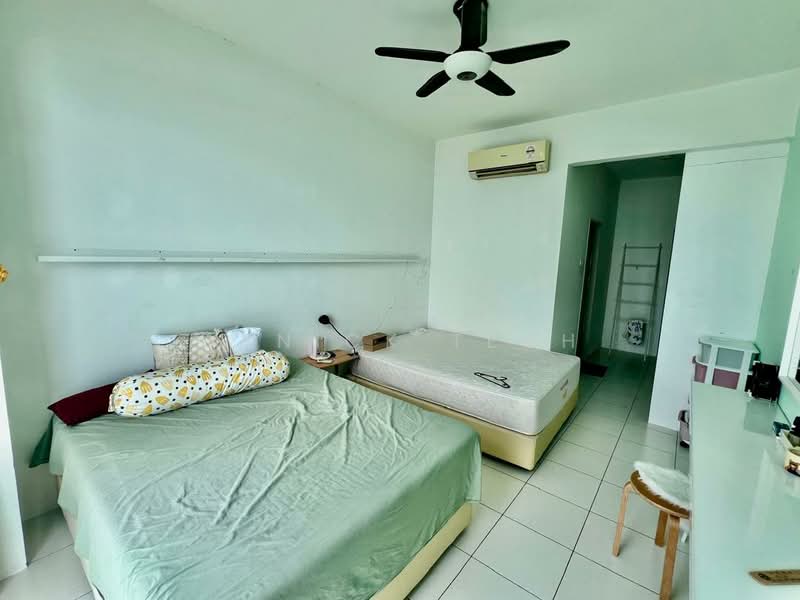 Condominium for Rent at 10 Island Resort - Danick Teoh - Bedroom - PropertyGuru.com.my