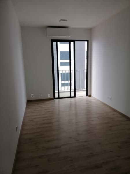 Servis Apartment untuk Dijual di Emporis - Chris Sun - Balcony - PropertyGuru.com.my