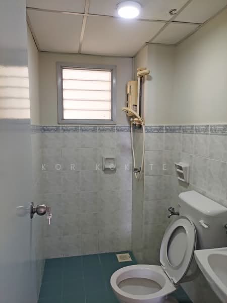 Apartment for Rent at Sri Pinang Apartment - Kor Kok Tee - Bathroom - PropertyGuru.com.my