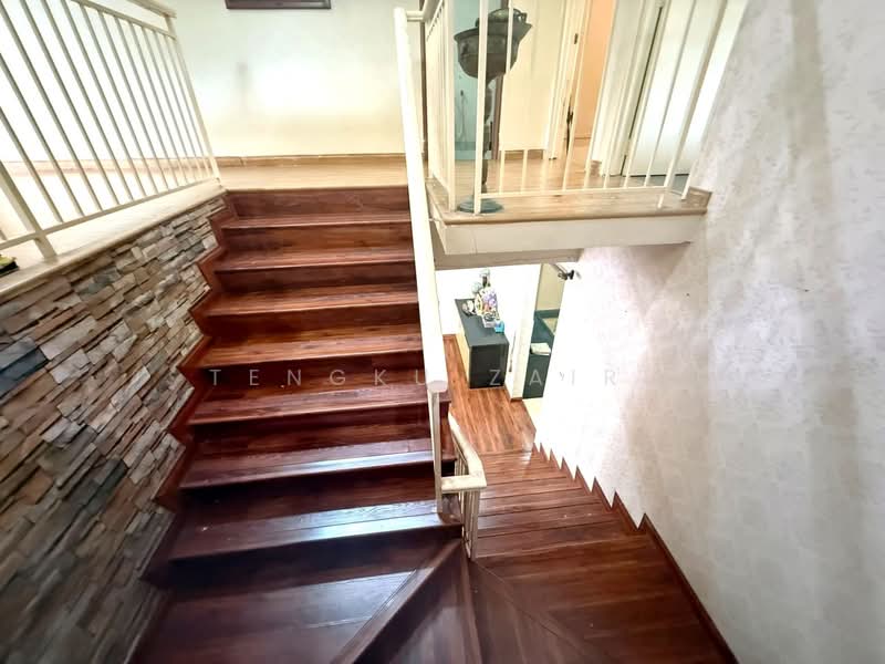 Rumah Teres 2 Tingkat untuk Dijual di Bandar Nusaputra (Puchong) - Tengku Zairi - PropertyGuru.com.my