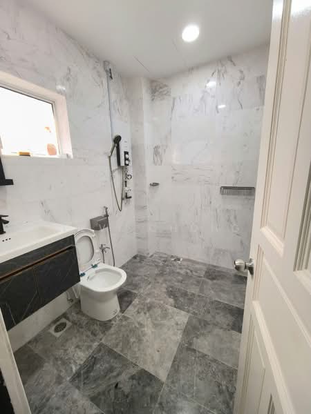 Bungalow for Sale in Tiger Lane (Ipoh) - Levi Chong - Bathroom - PropertyGuru.com.my