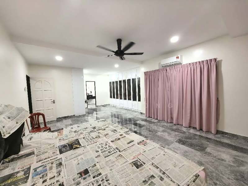 Bungalow for Sale in Tiger Lane (Ipoh) - Levi Chong - Bedroom - PropertyGuru.com.my