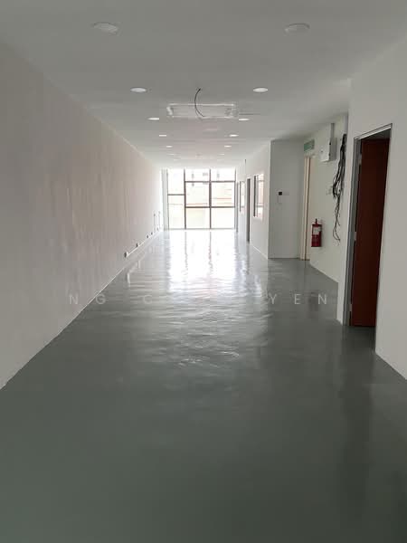 Shop for Sale in Taman Bukit Serdang (Seri Kembangan) - Ng Chun Yen - Corridor - PropertyGuru.com.my