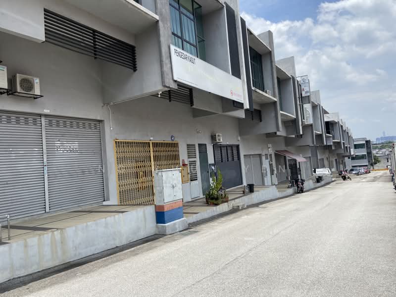 Shop for Sale in Taman Bukit Serdang (Seri Kembangan) - Ng Chun Yen - Exterior - PropertyGuru.com.my