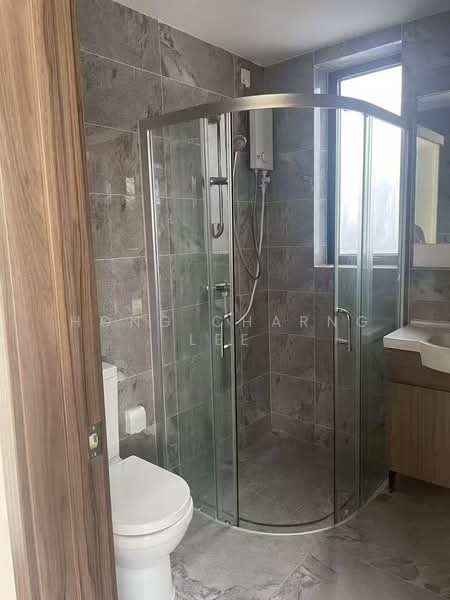 Twin Villa for Rent in Forest City (Gelang Patah) - Hong Charng Lee - Bathroom - PropertyGuru.com.my