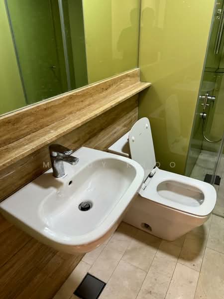 Servis Apartment untuk Disewa di Sky Suites @ KLCC - Mandy Khoo - Bathroom - PropertyGuru.com.my