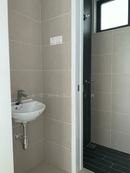 Service Residence for Sale at H2O Residences - Louis Lin - PropertyGuru.com.my